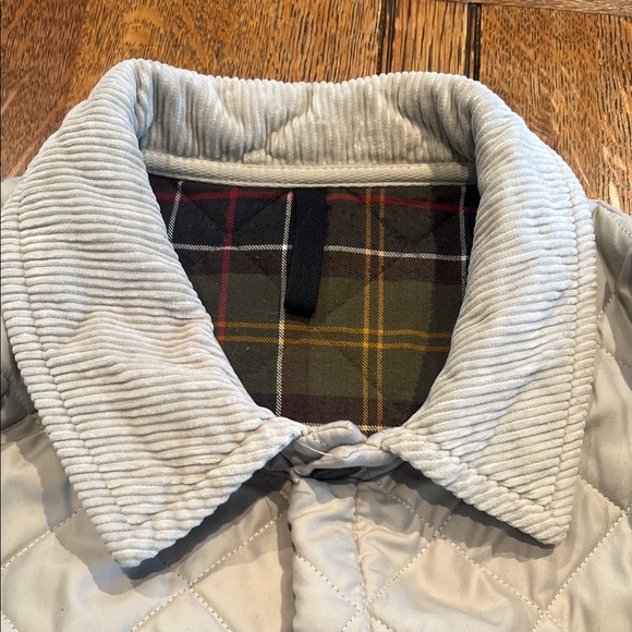 Vintage Barbour Quilted Beige Jacket with Corduroy Collar - Picture 4 of 8